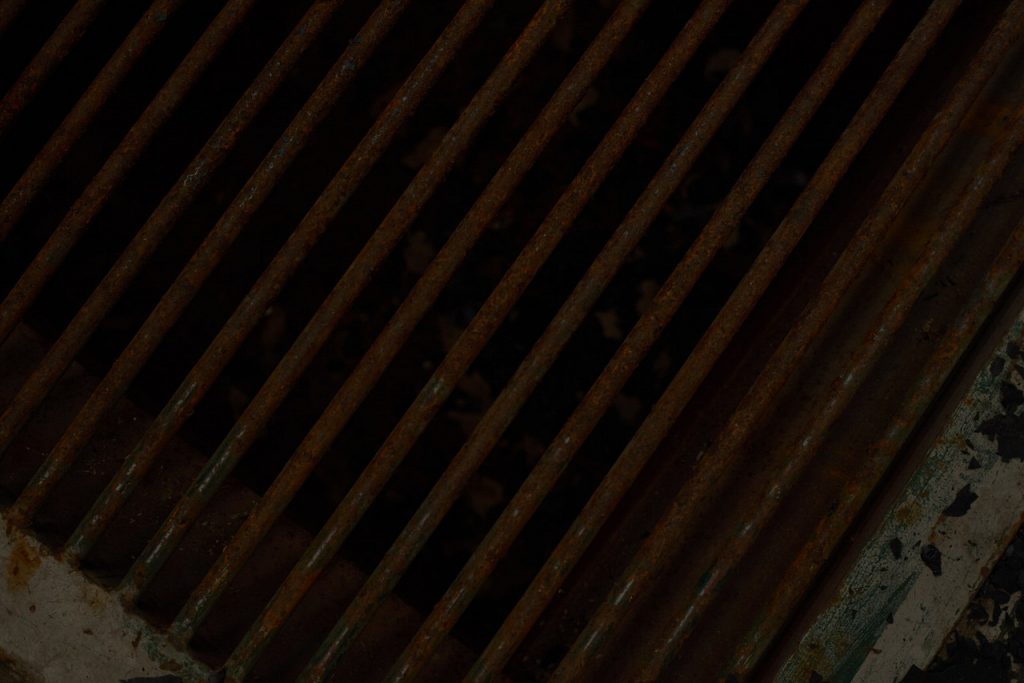 L103065012月 02 2023