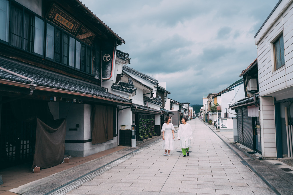 02__001-02_52044560094_l