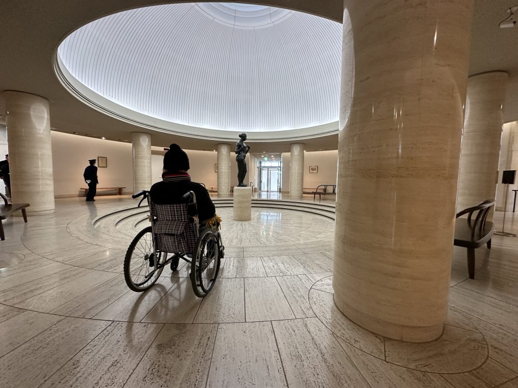 コレクション展示ホール内（中央部分）