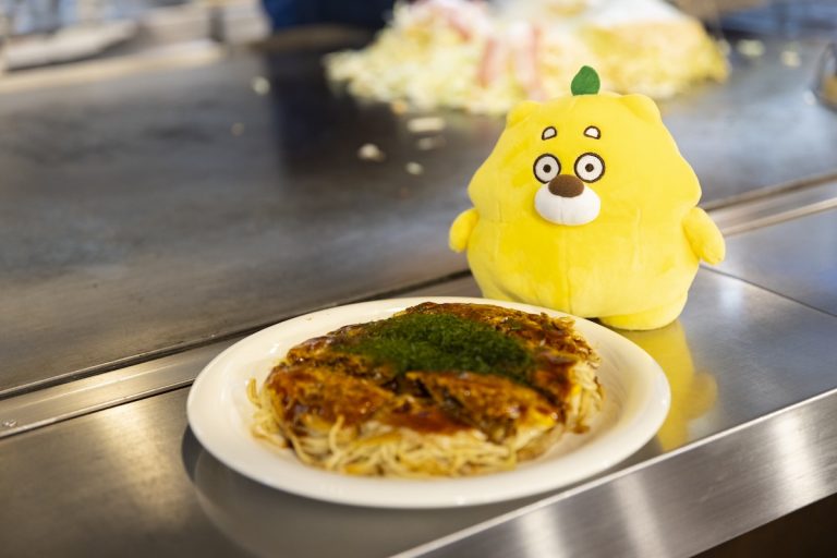 ひろくまと巡る、食で旅する広島！ お好み焼・牡蠣・コウネ、王道と