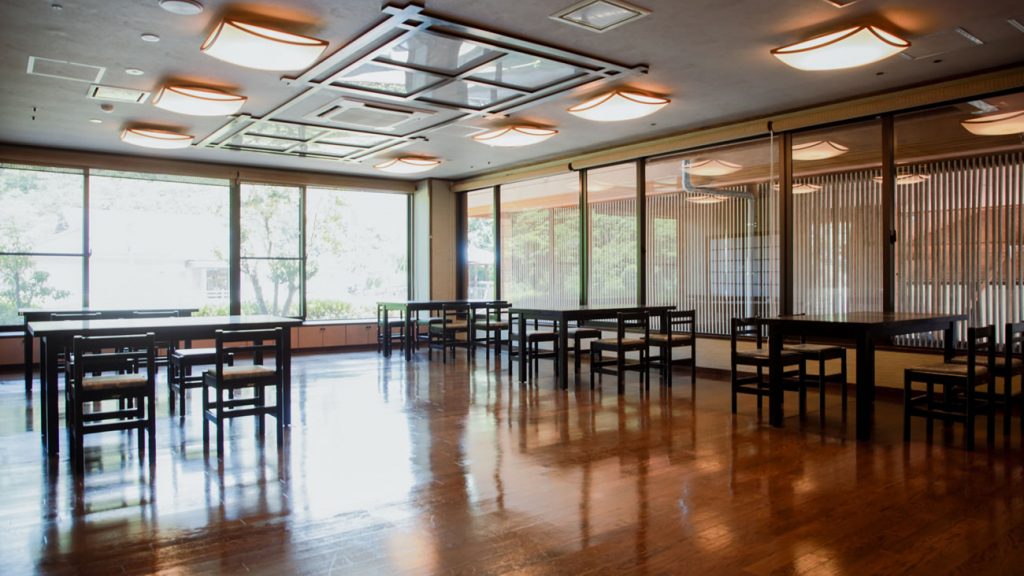 [お食事処]囲炉裏店内