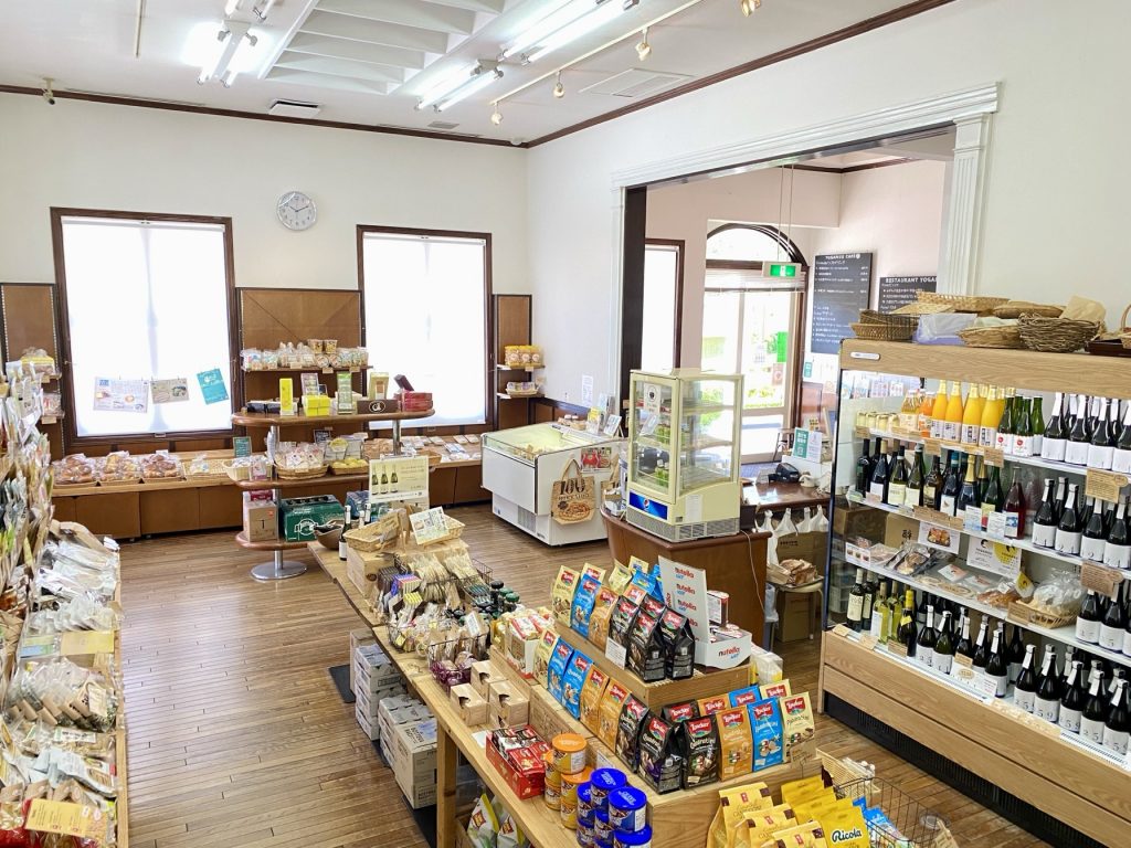 特産品売場店内_25