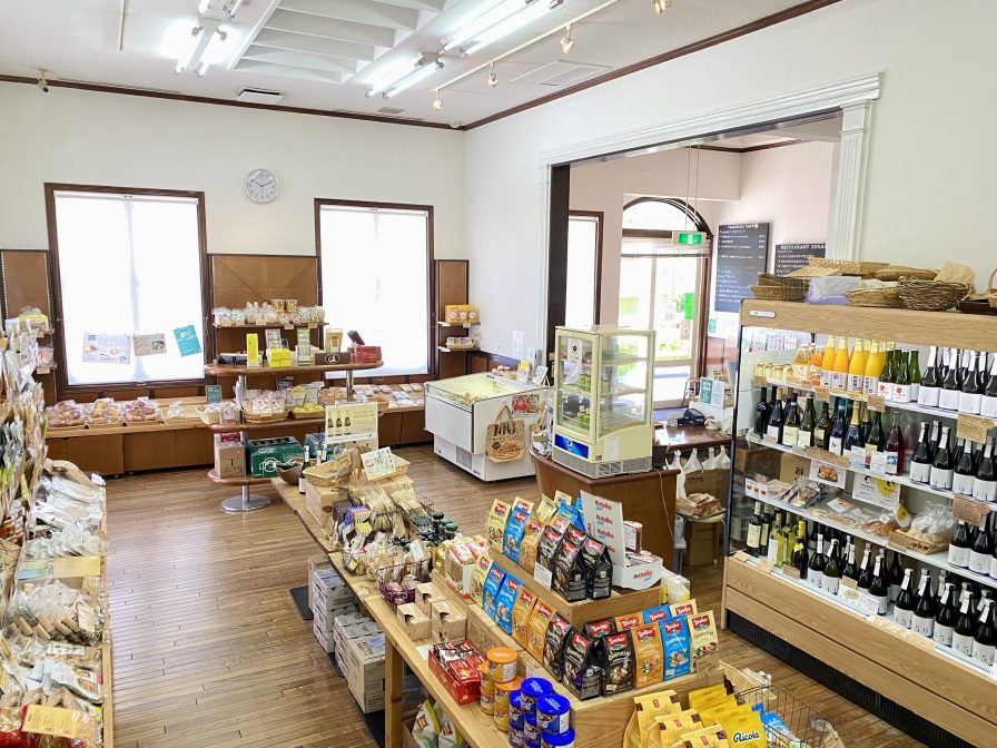 特産品売場店内_25